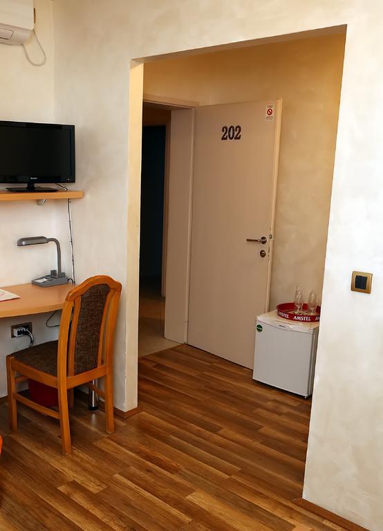 Apartmani Amaro โนวีซาด ห้อง รูปภาพ