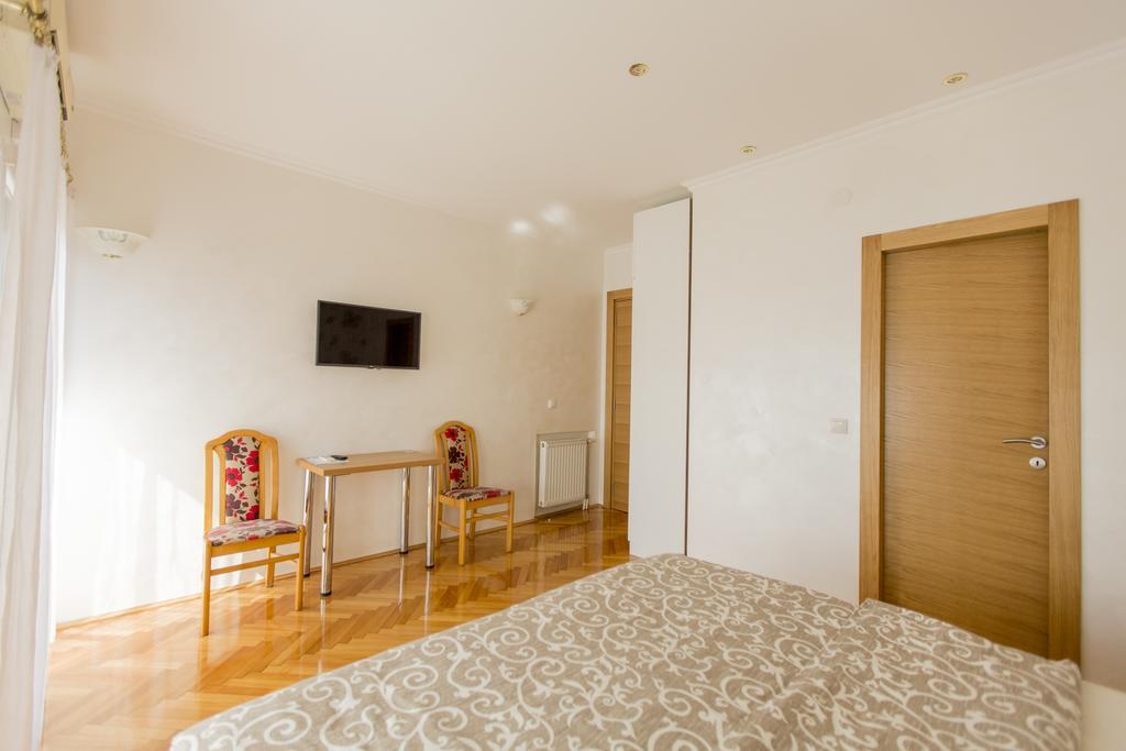 Apartmani Amaro โนวีซาด ภายนอก รูปภาพ