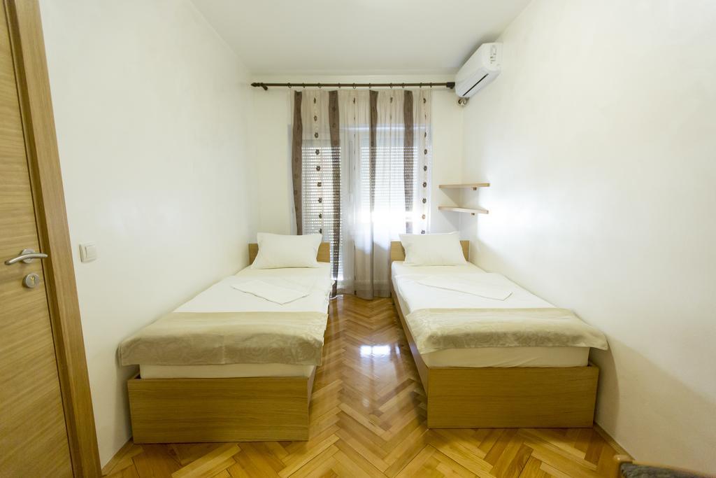 Apartmani Amaro โนวีซาด ภายนอก รูปภาพ