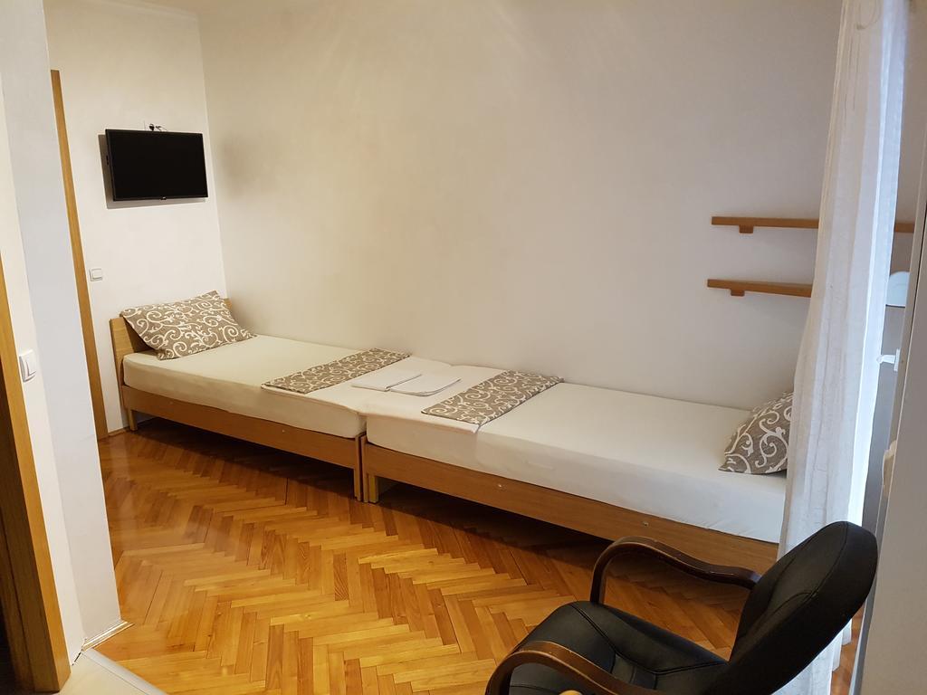 Apartmani Amaro โนวีซาด ภายนอก รูปภาพ