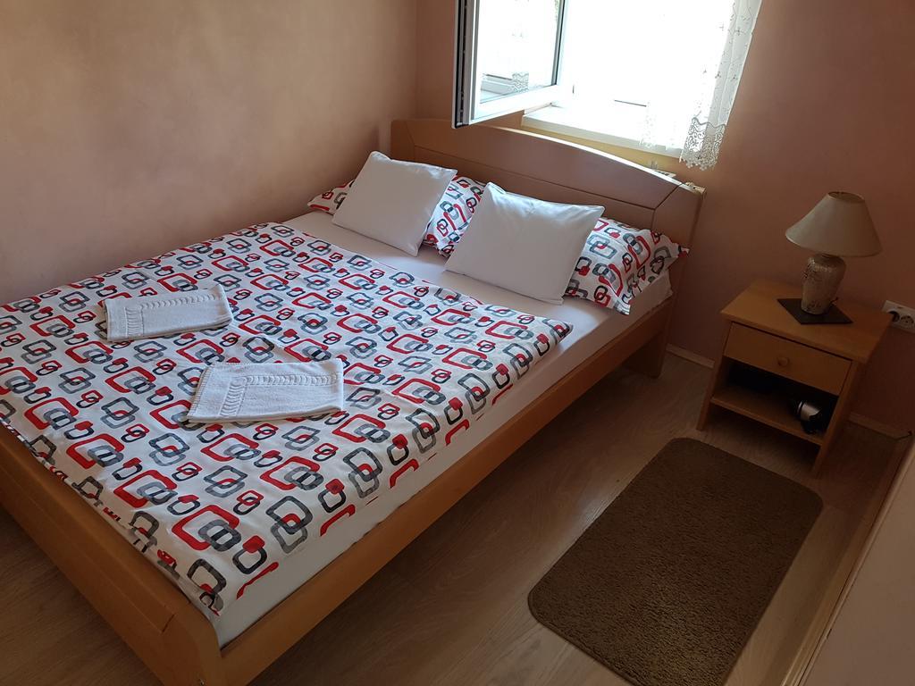 Apartmani Amaro โนวีซาด ภายนอก รูปภาพ